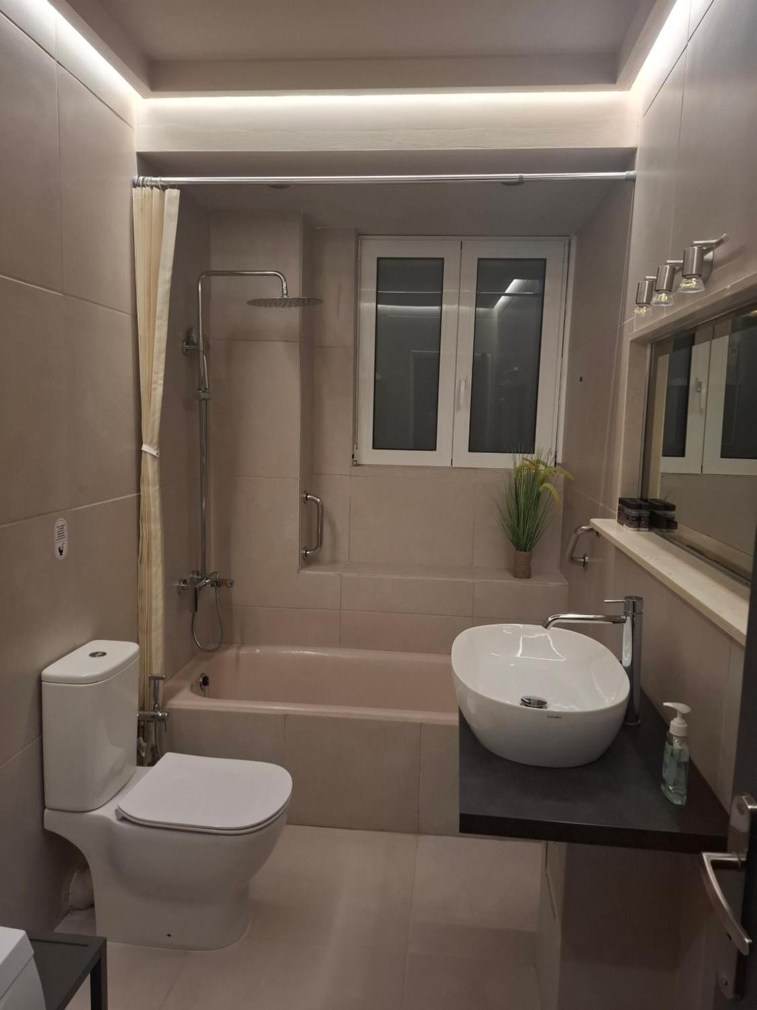 Androniki Apartment *